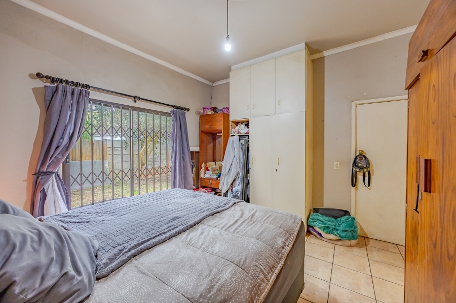 4 Bedroom Property for Sale in Lakeside Western Cape
